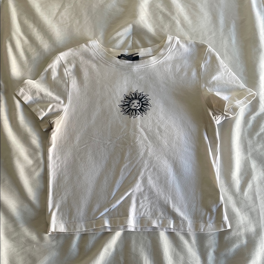 Forever 21 White Sun Graphic Tee